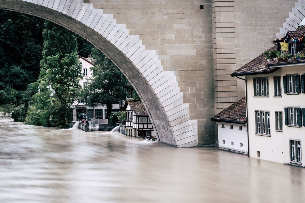 EBA poprvé zahrnuje klimatická rizika do celoevropských stresových testů bank.